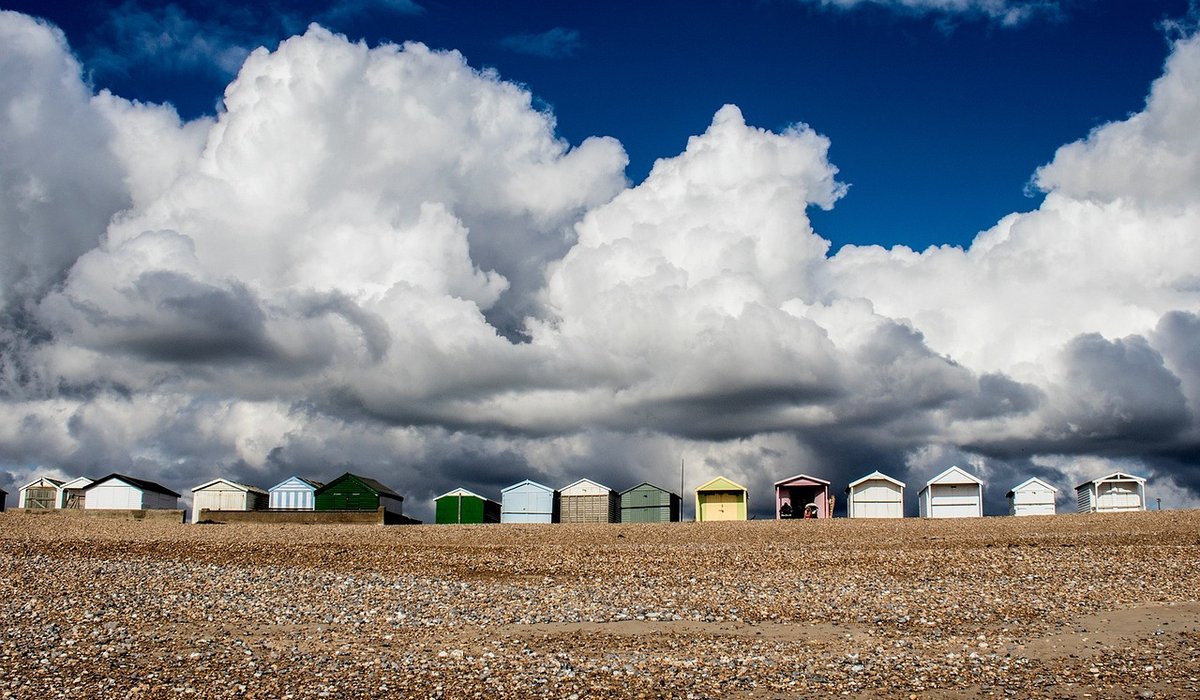 Choosing a Seaside Cottage for a Family Holiday